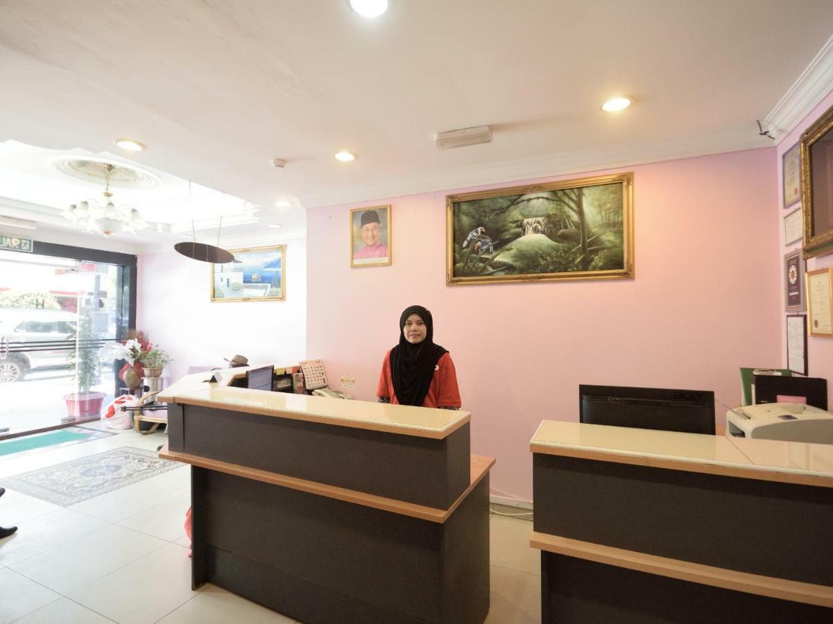 Super Oyo 969 Hotel Pantai View Лабуан Екстериор снимка